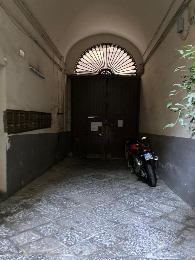 Zuccarella "Zuccherino"Nel Cortile Apartment Naples Luaran gambar